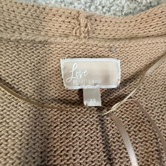 Like new pac-sun Love by Lottie Moss Button Front Cardigan camel rose xs - Picture 4 of 5
